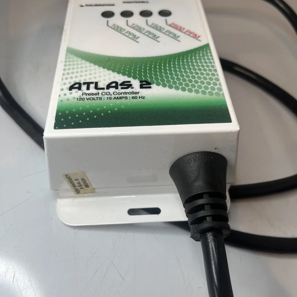 Titan Controls Atlas 2, Preset CO2 Monitor/Controller